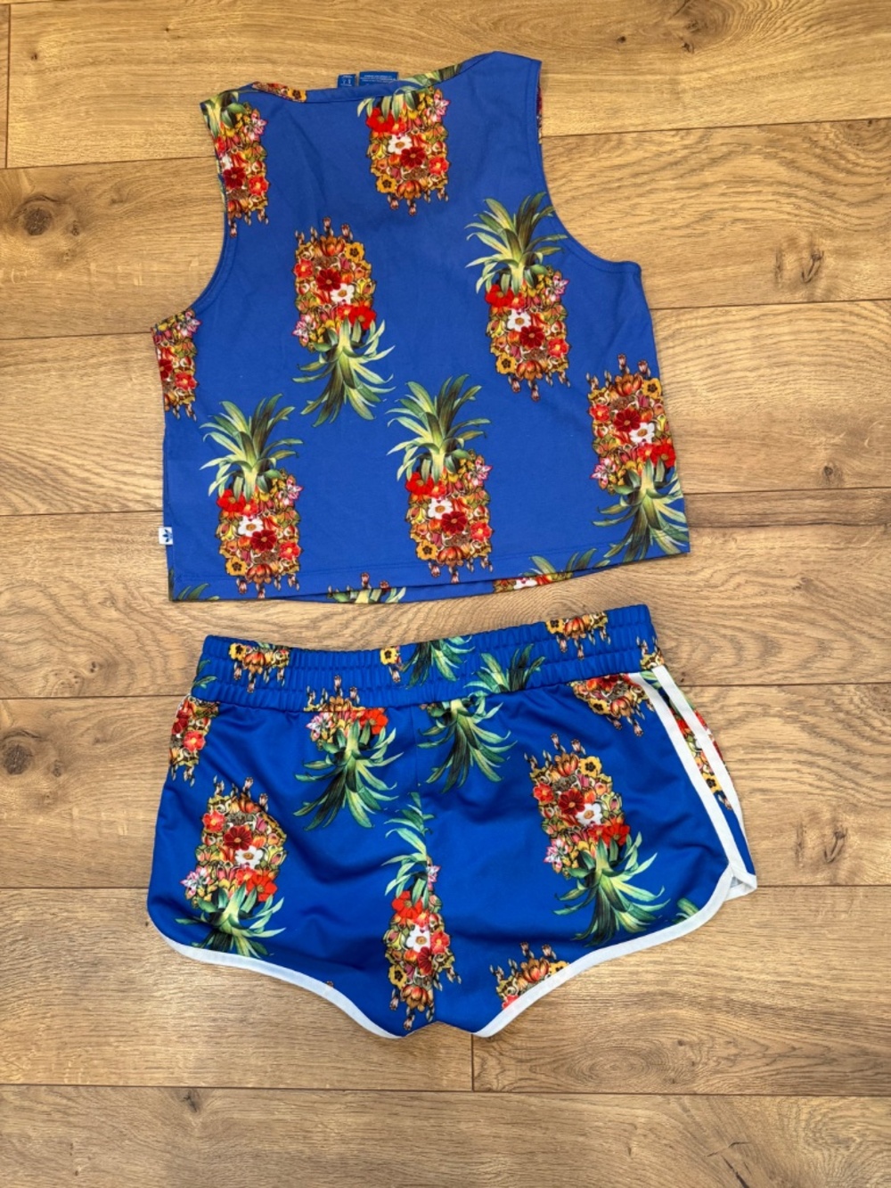 Adidas short set set - Picture 2 of 2